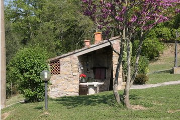 Italie Privát Sassetta, Extérieur